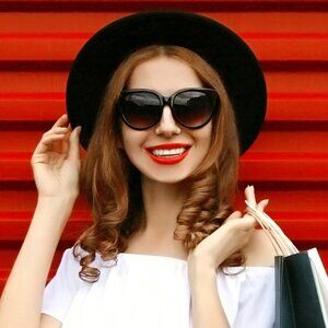 Meet Poshmark Ambassador Ellen (AKA Ava Maeve)